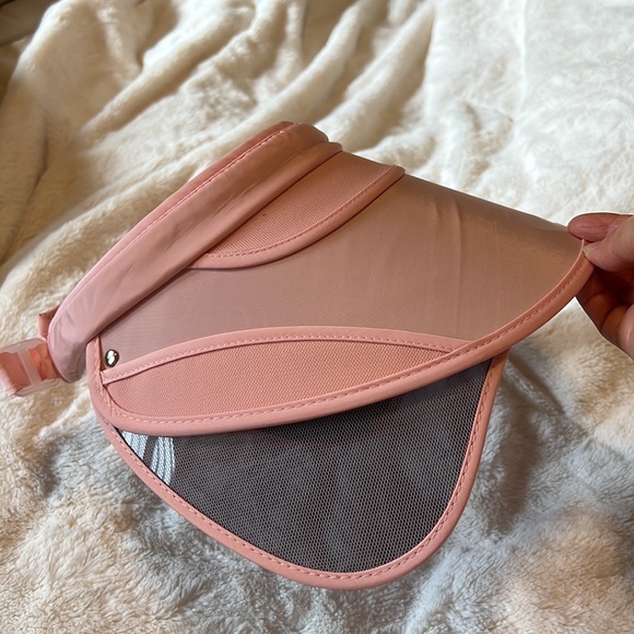 Sun Hat with Retractable Visor - Picture 3 of 8